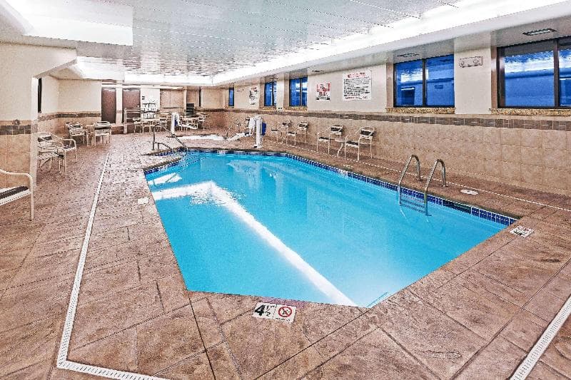 AmericInn by Wyndham Omaha 3