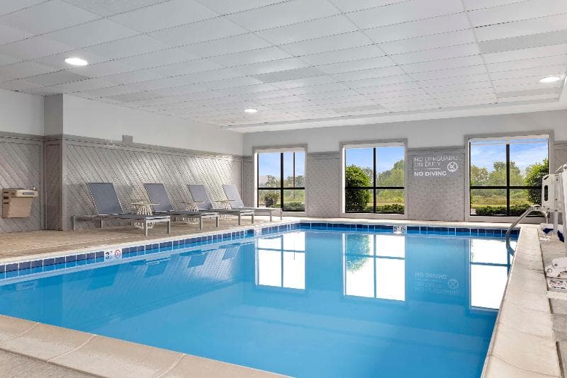 Spark by Hilton Newcomerstown 5