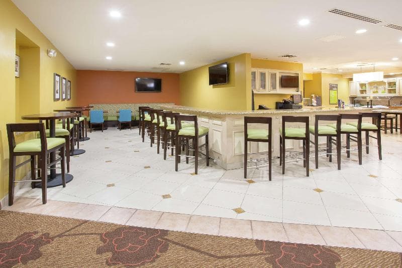 Hilton Garden Inn Phoenix/Avondale 2