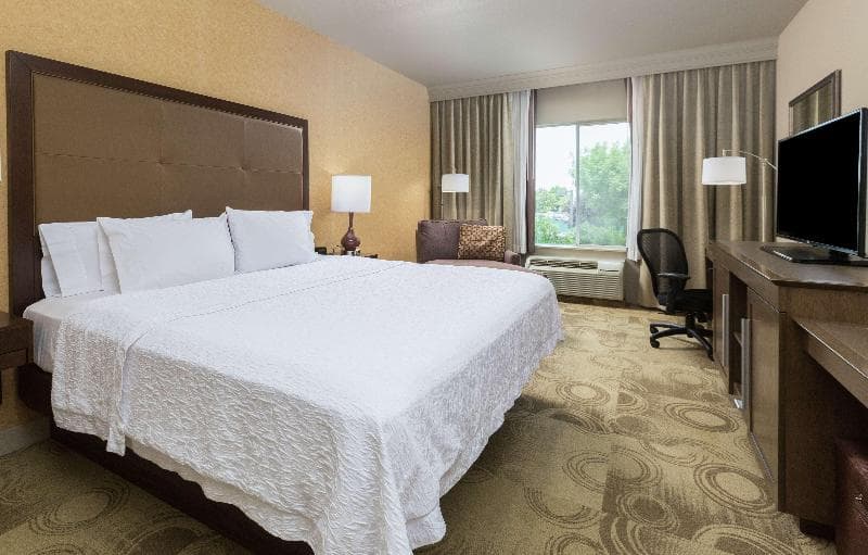 Hampton Inn & Suites Yuba City 2