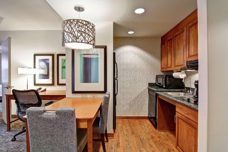 Homewood Suites by Hilton Omaha-Downtown 4