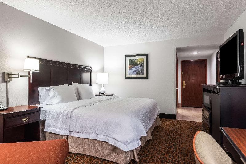 Hampton Inn Parkersburg-Mineral Wells 3