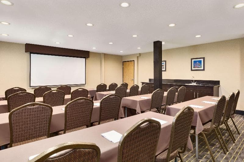 Hampton Inn Portland/Clackamas photo 1