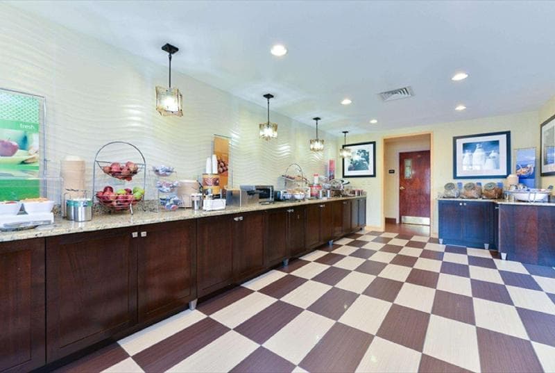 Hampton Inn & Suites Valley Forge/Oaks 4