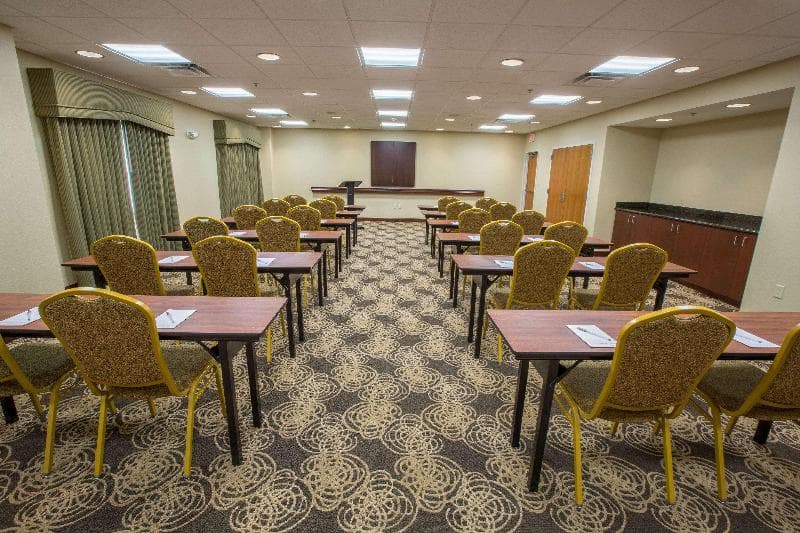 Hampton Inn & Suites Berkshires-Lenox 5
