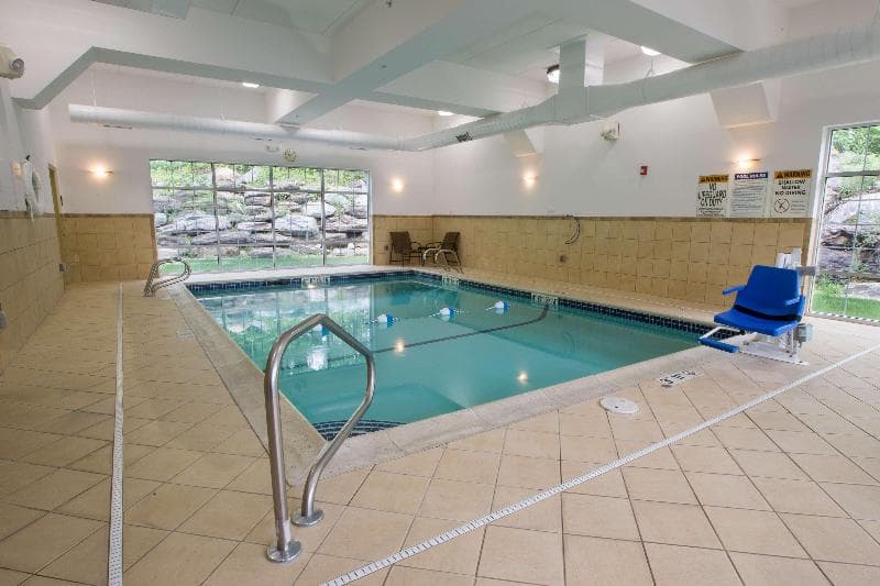 Hampton Inn & Suites Berkshires-Lenox 3