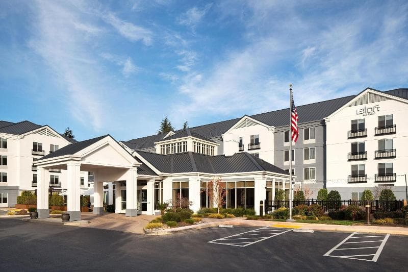 Aloft Mountain View 5