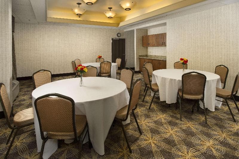 Hampton Inn Rochester-Greece 5