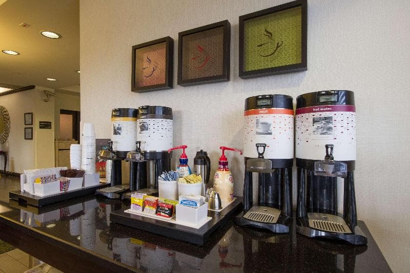 Hampton Inn Buffalo South/I-90 2