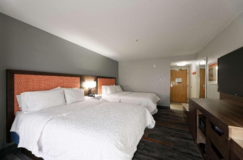 Hampton Inn & Suites Phoenix-Goodyear 5