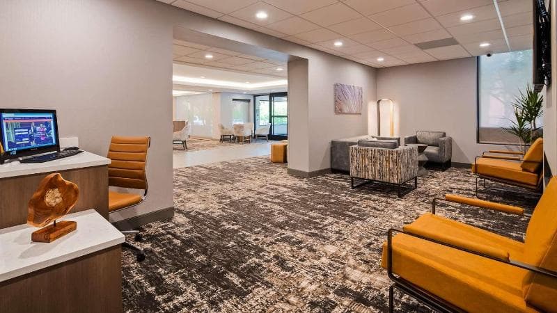 Surestay Plus By Best Western Chicago Lombard 5