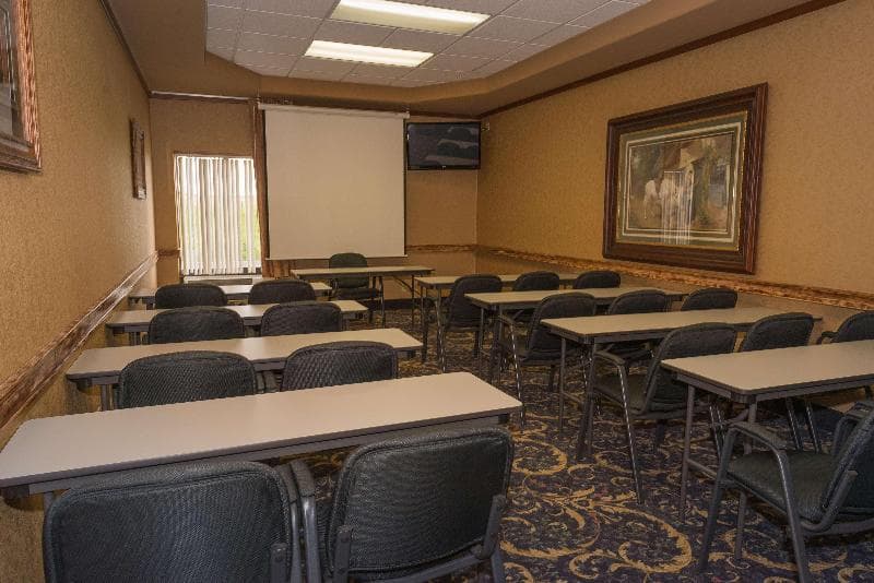 SureStay Plus Hotel by Best Western Cheyenne 3