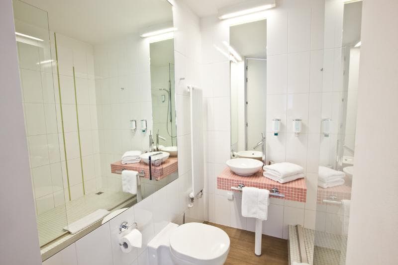 Platinum Palace Apartments 5