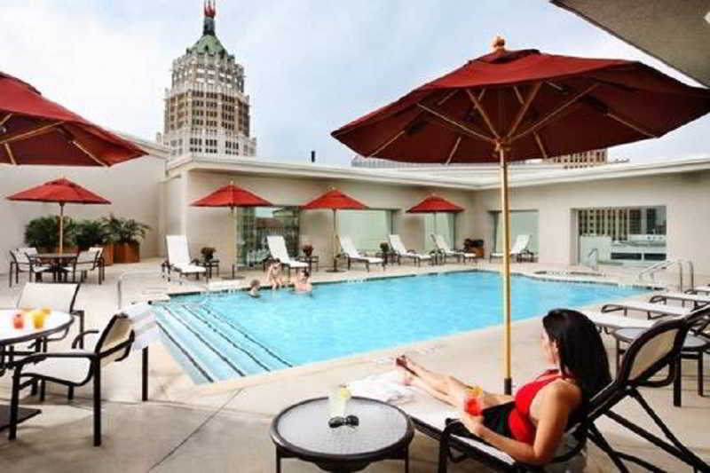 The Hotel Contessa 4