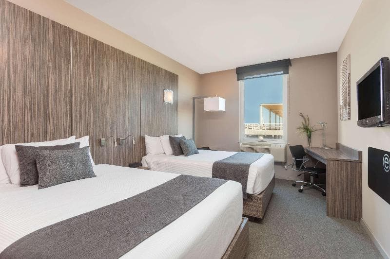 Ramada Encore by Wyndham Chihuahua 2