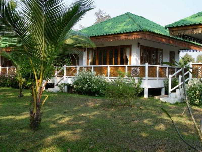 Ruen Thai Rim Haad Rayong 3