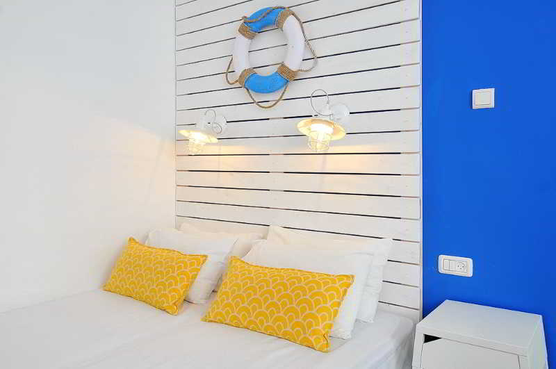 Gesher Haziv Travelers' Hostel 5
