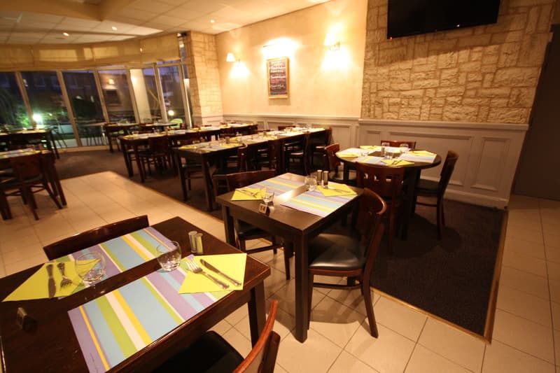 Hotel Kyriad Tours - Saint Pierre Des Corps - Gare 2