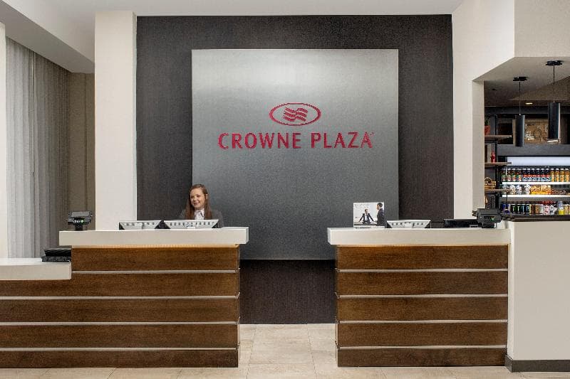 Crowne Plaza San Antonio Airport 5