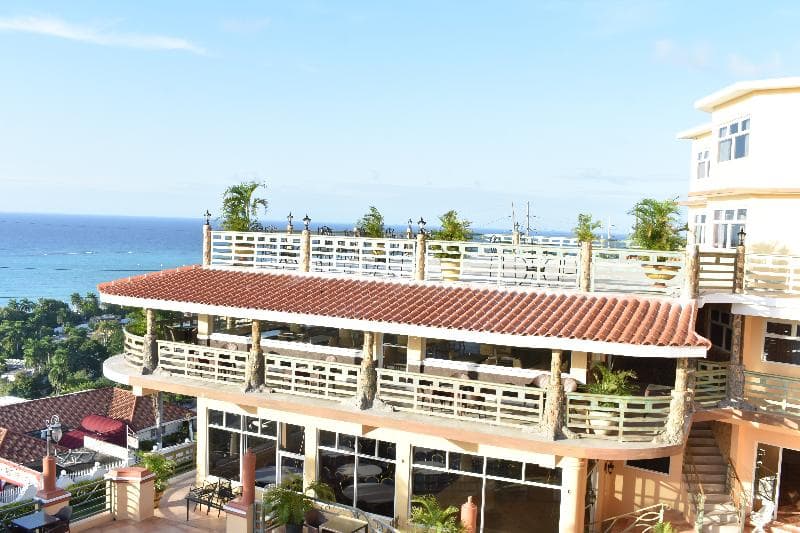 Hotel Grand A View 1