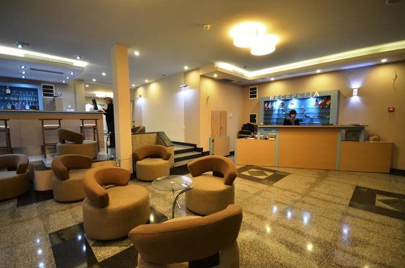 Hotel Lebed 5