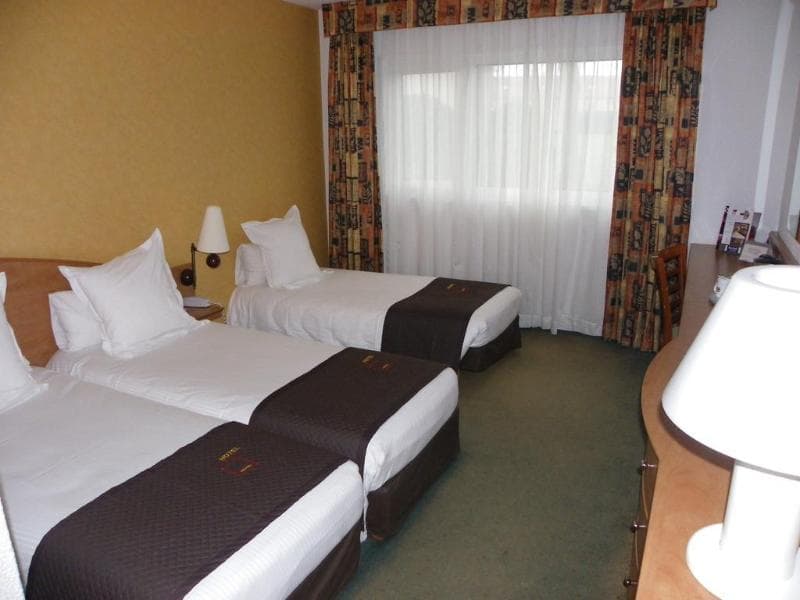 Golden Tulip Roissy Saint Witz 5