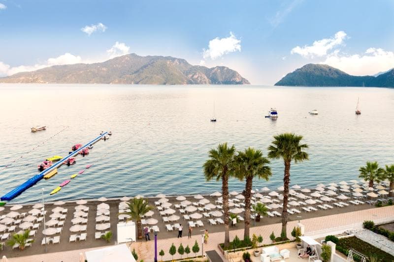 Golden Rock Beach Hotel 4