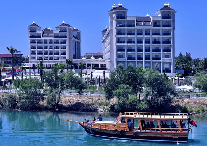 LRS Lake & River Side Hotel & Spa 2