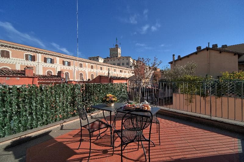 Trevi Palace Luxury Inn 4