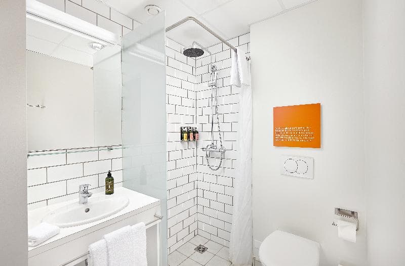 Berjaya Reykjavik Marina Hotel 4