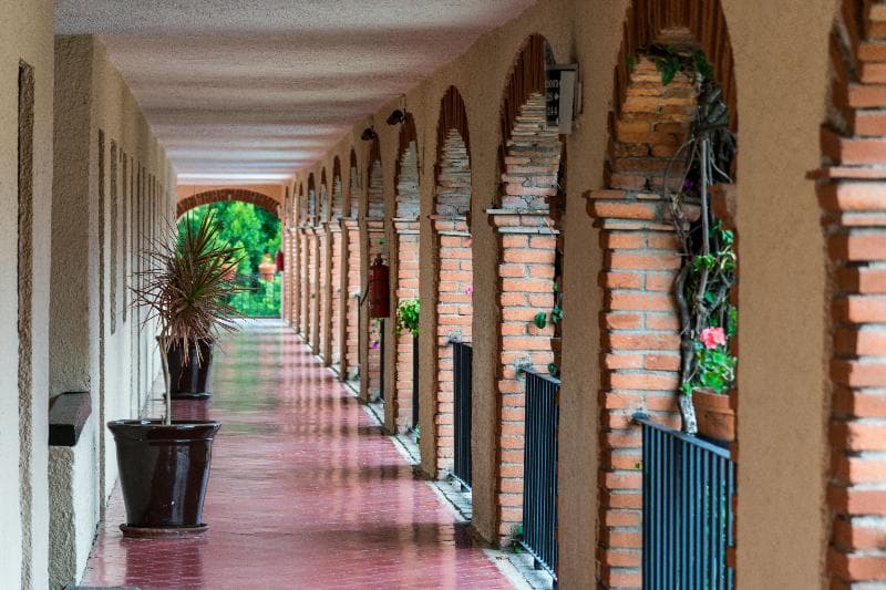 La Abadia Plaza 3