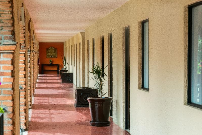 La Abadia Plaza 4