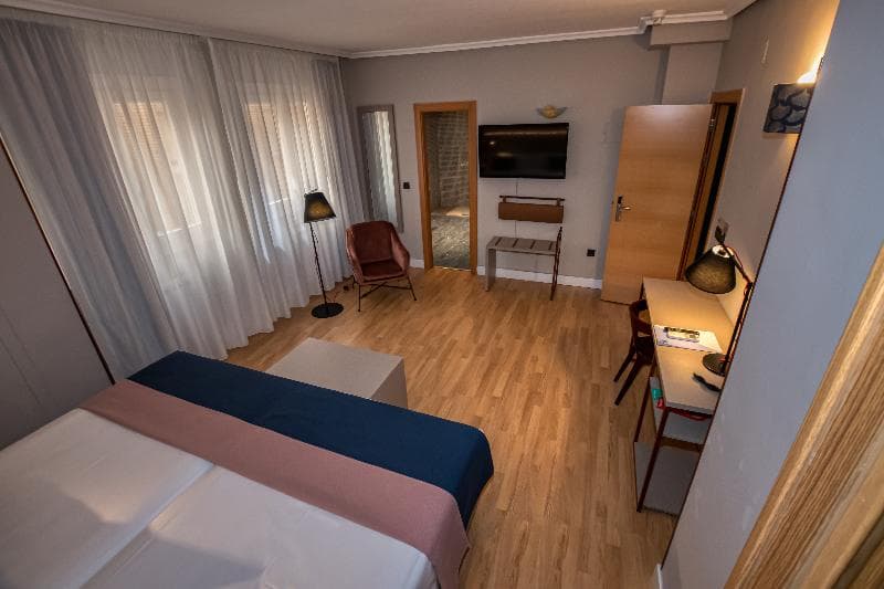 Hotel Castilla Vieja 5