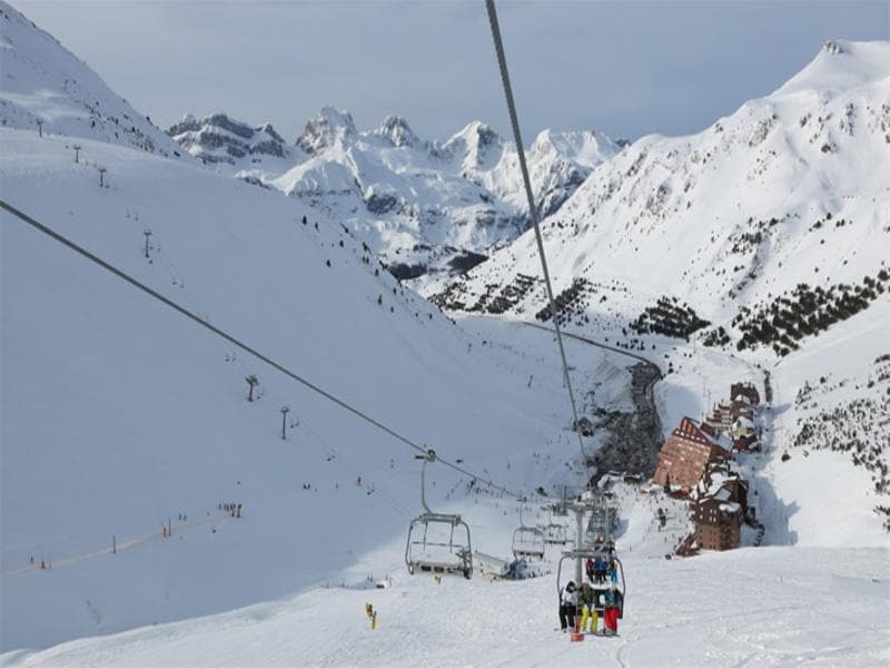 Apartamentos Canfranc 3000 main