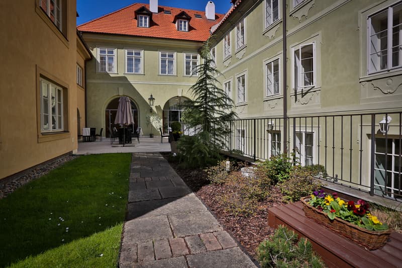 Appia Hotel Residences 3