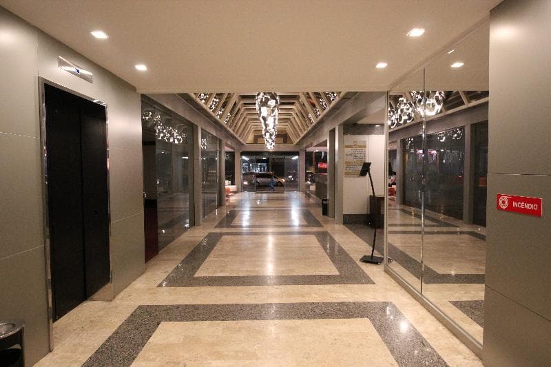 Boulevard Plaza 5