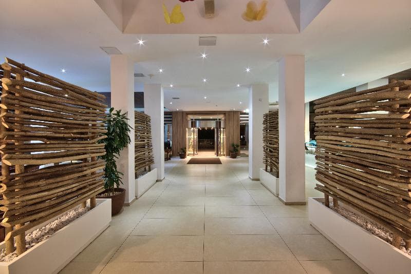 db Seabank Resort & Spa 5
