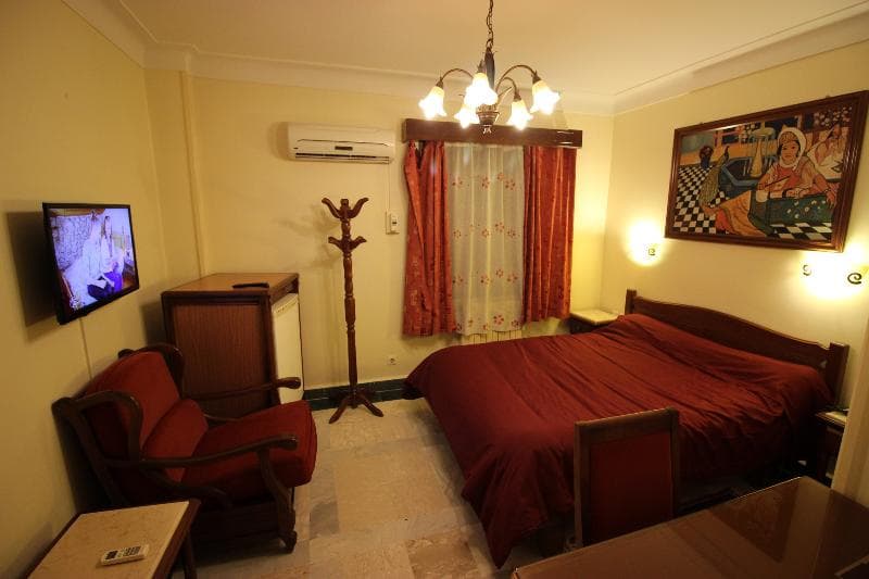 Hydra Hotel 5