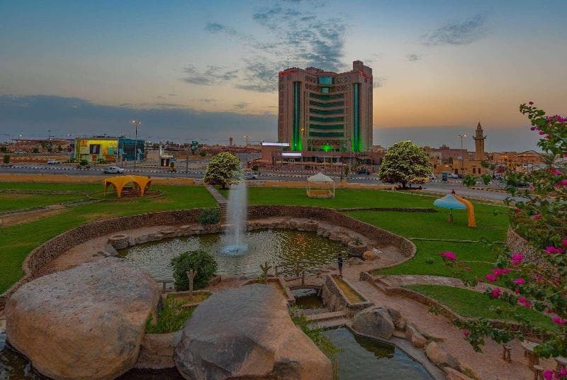 Ramada by Wyndham Al Qassim 3
