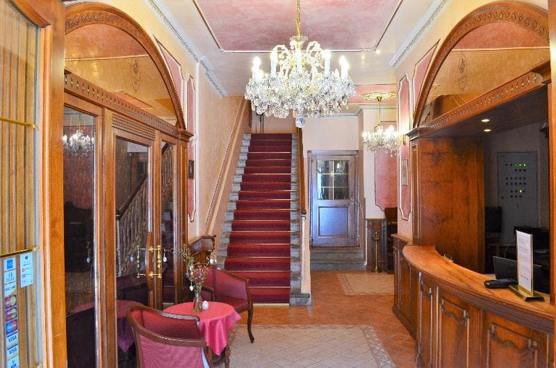 Hotel Krásná Královna 5