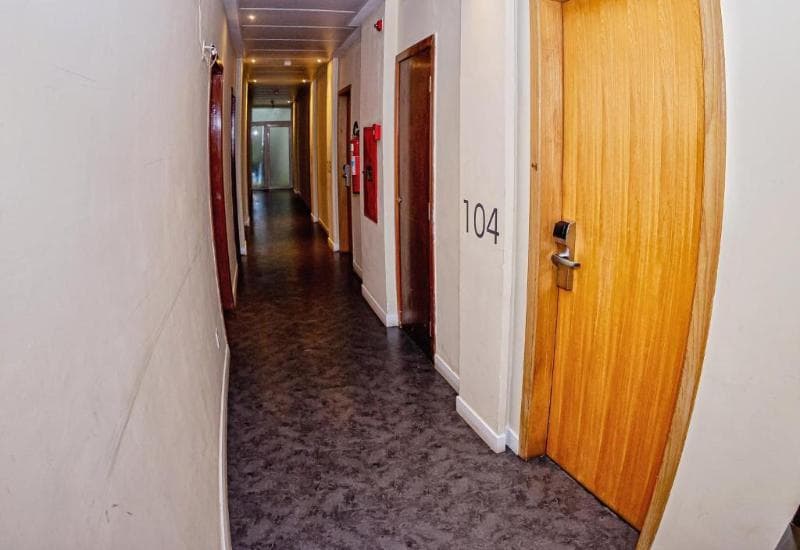 B Hotel 4