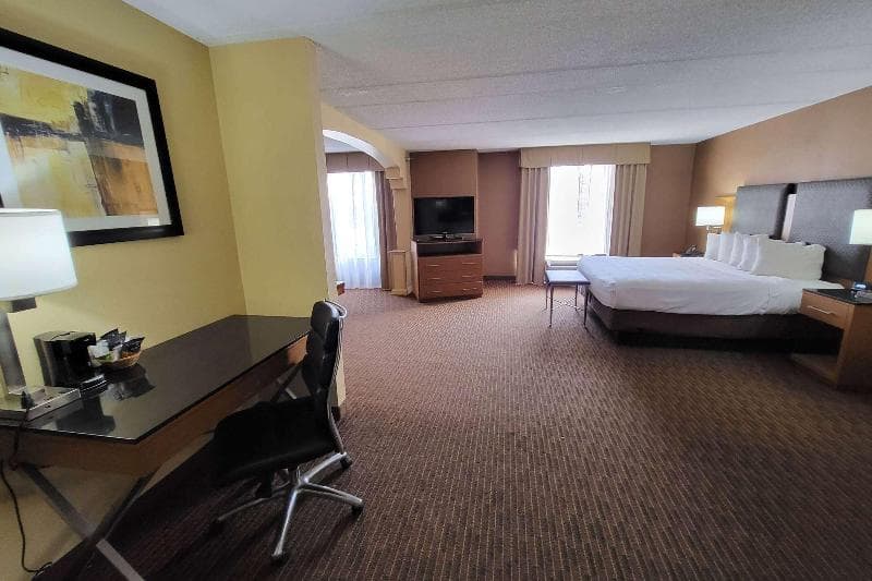 Wingate by Wyndham Greensboro/Coliseum 3