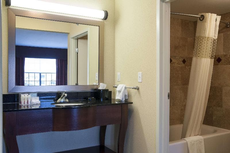 Hampton Inn & Suites Watertown 5