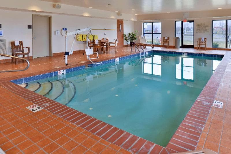 Hampton Inn & Suites Muncie 3