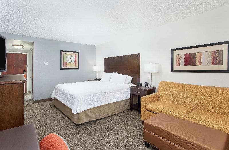 Hampton Inn Cullman 3
