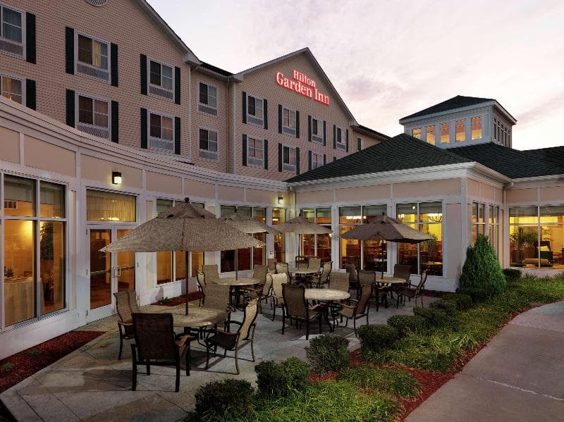 Hilton Garden Inn Milford 4