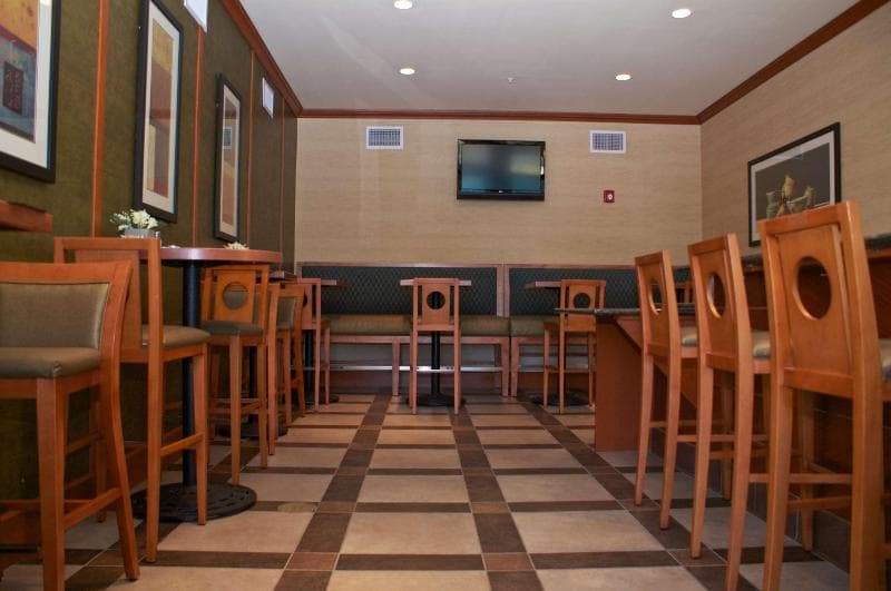 Hilton Garden Inn Milford 5