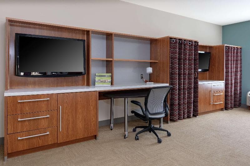 Home2 Suites by Hilton Fayetteville Fort Liberty 4