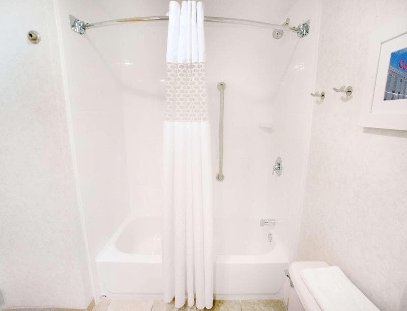 Hampton Inn Louisville-North/Clarksville 2