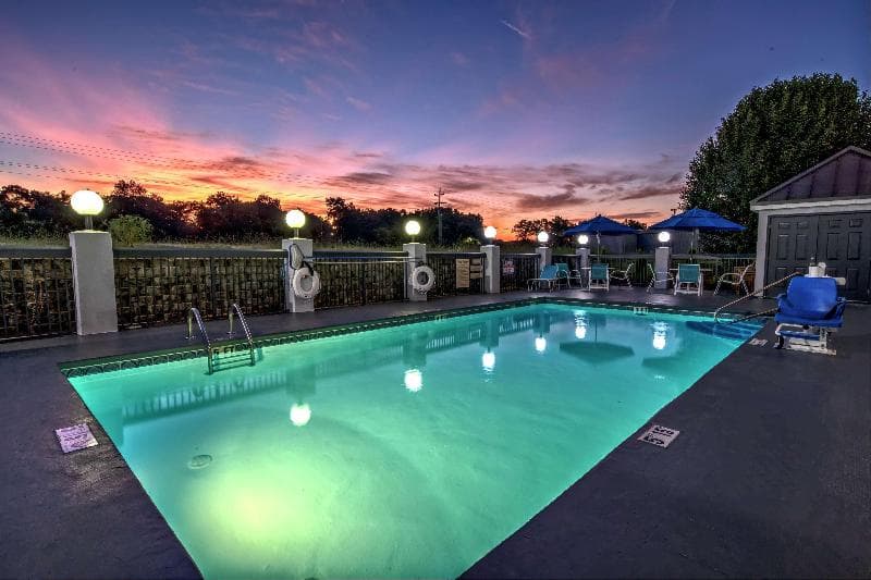 Hampton Inn Tullahoma 4